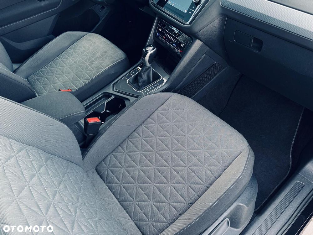 Volkswagen Tiguan - 18