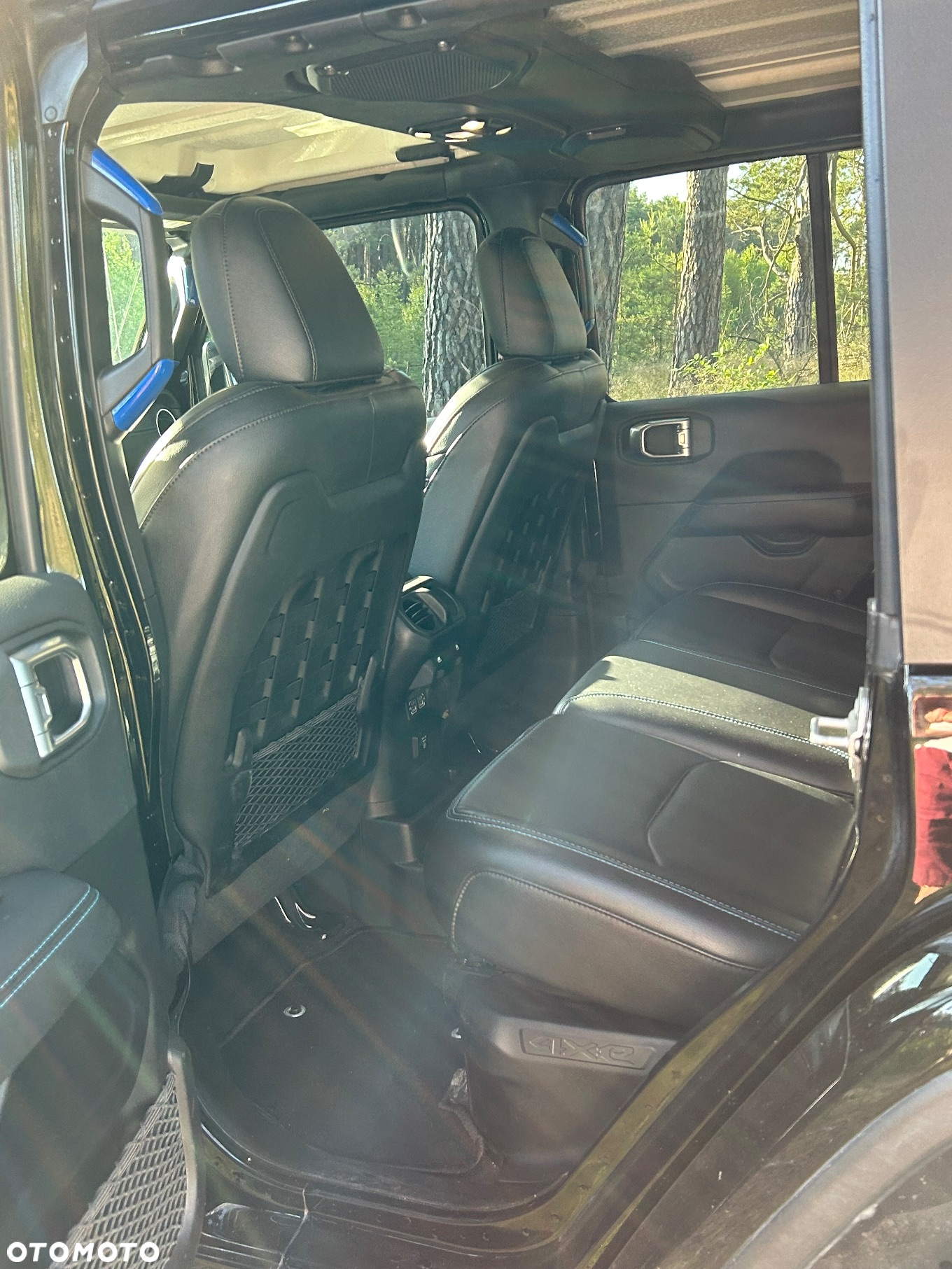 Jeep Wrangler - 8