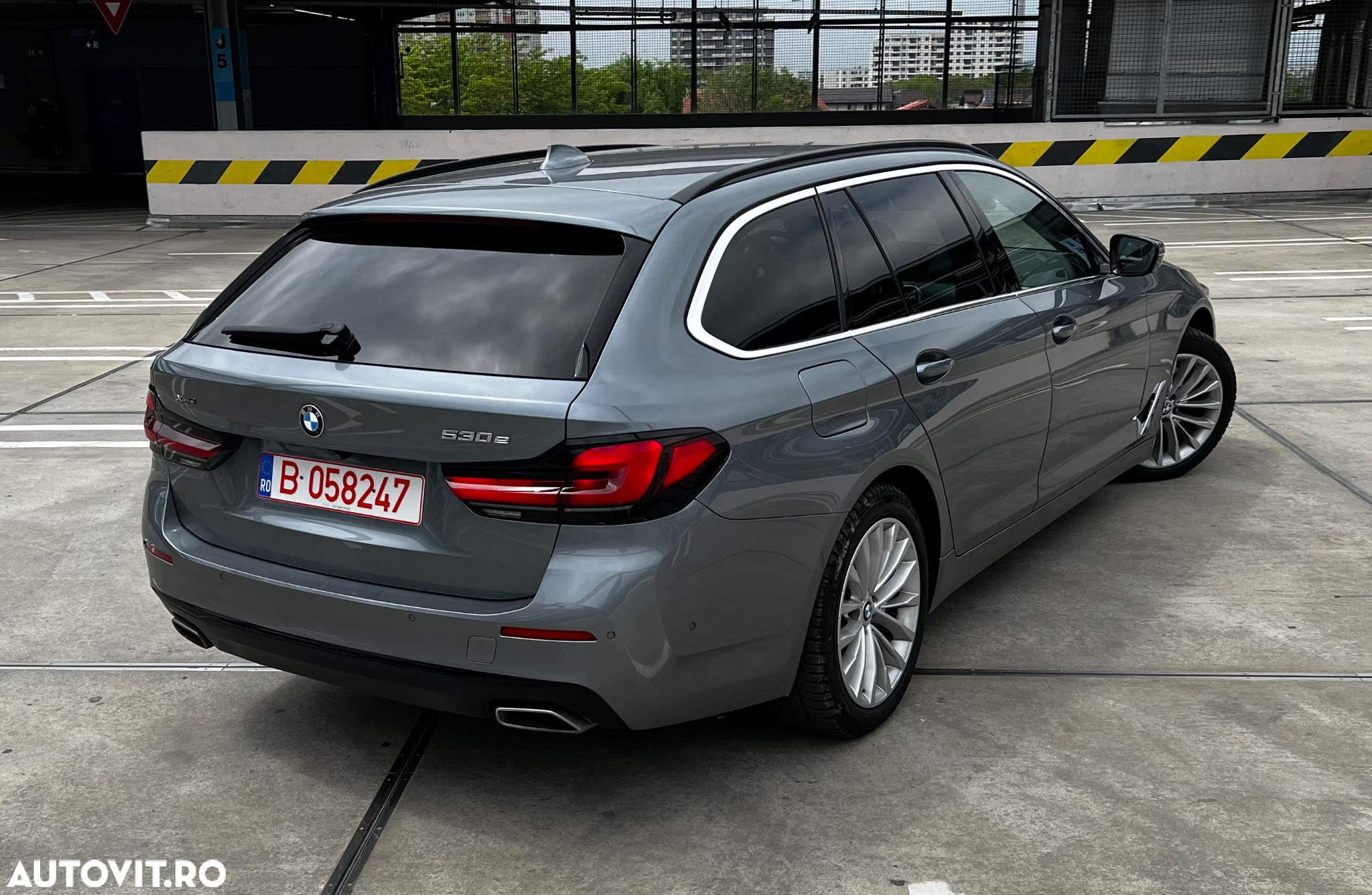 BMW Seria 5 530e xDrive AT PHEV - 2