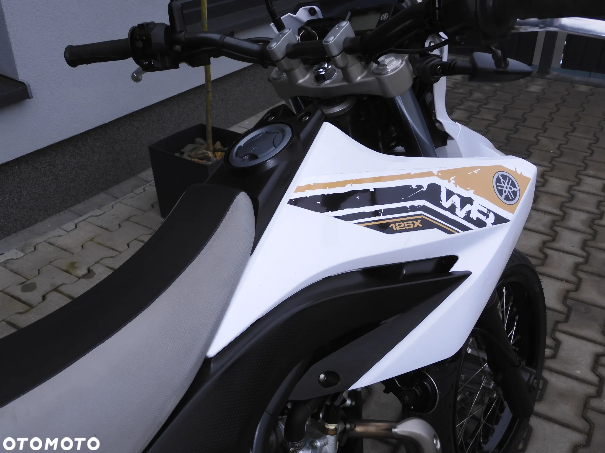 Yamaha WR - 12