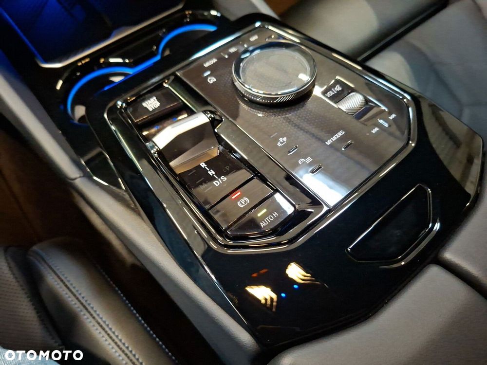 BMW Seria 5 - 17