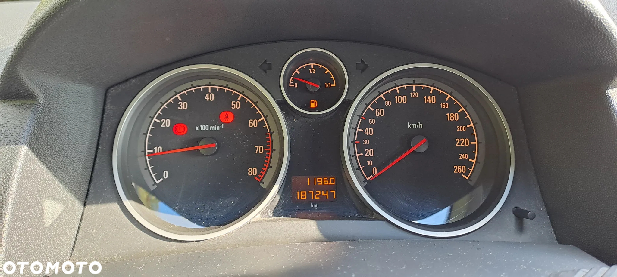 Opel Astra - 22