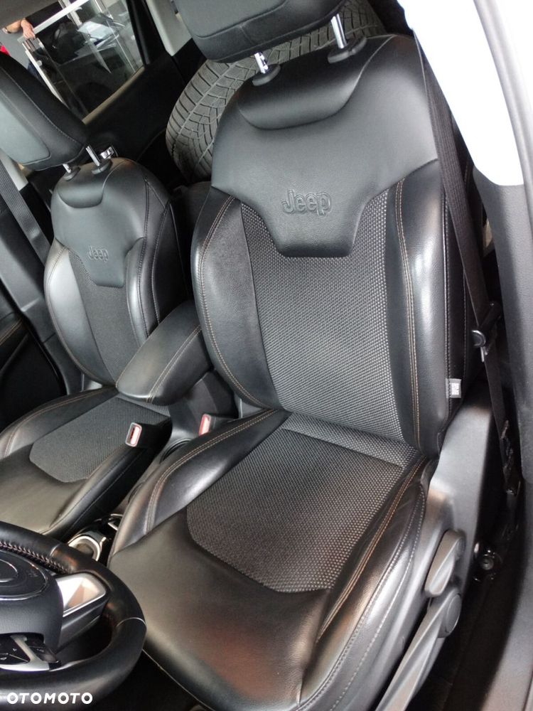 Jeep Compass - 14