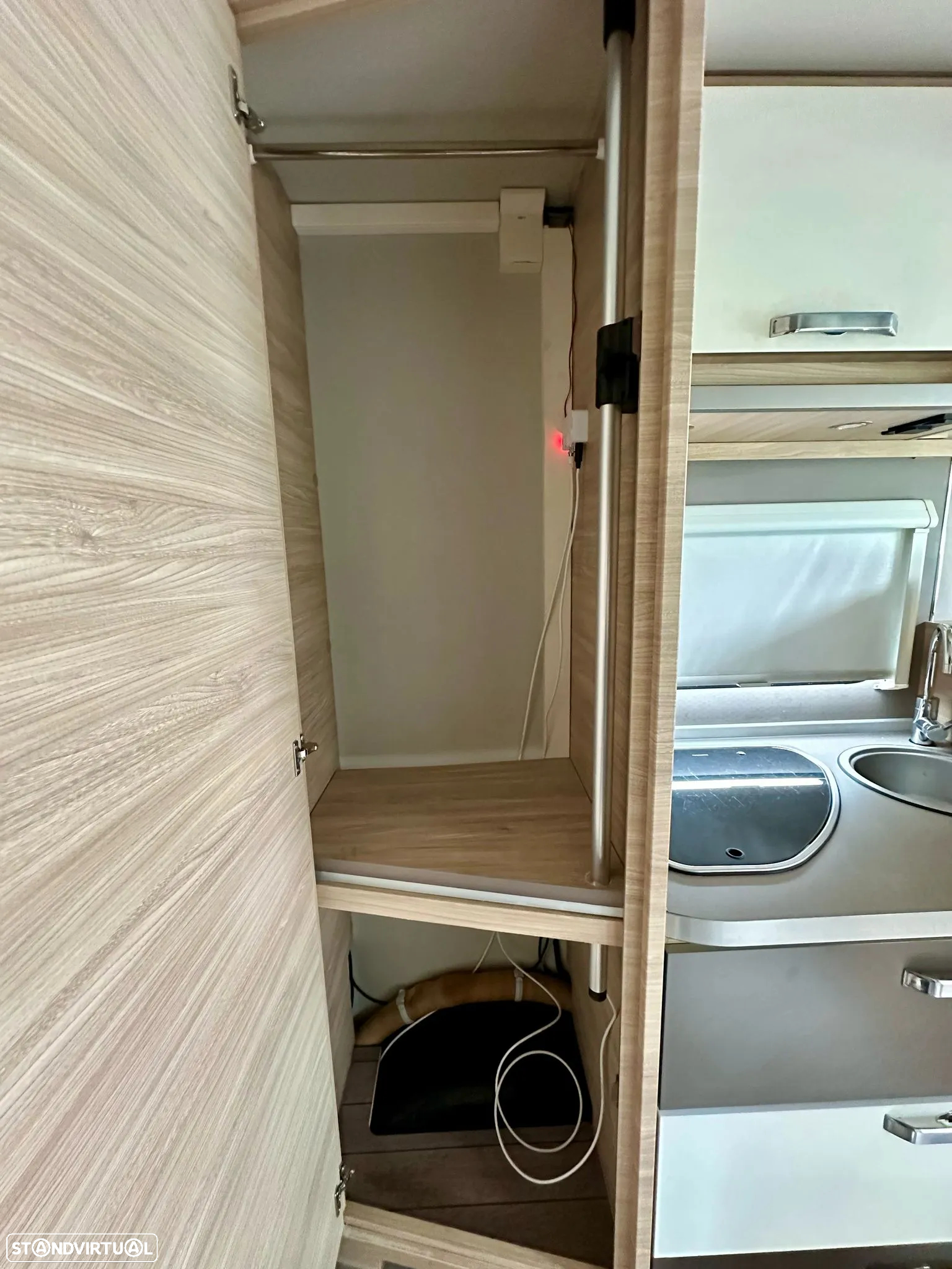 Weinsberg Carabus 2.3 *6 dormidas* / *chuveiro separado* - 31