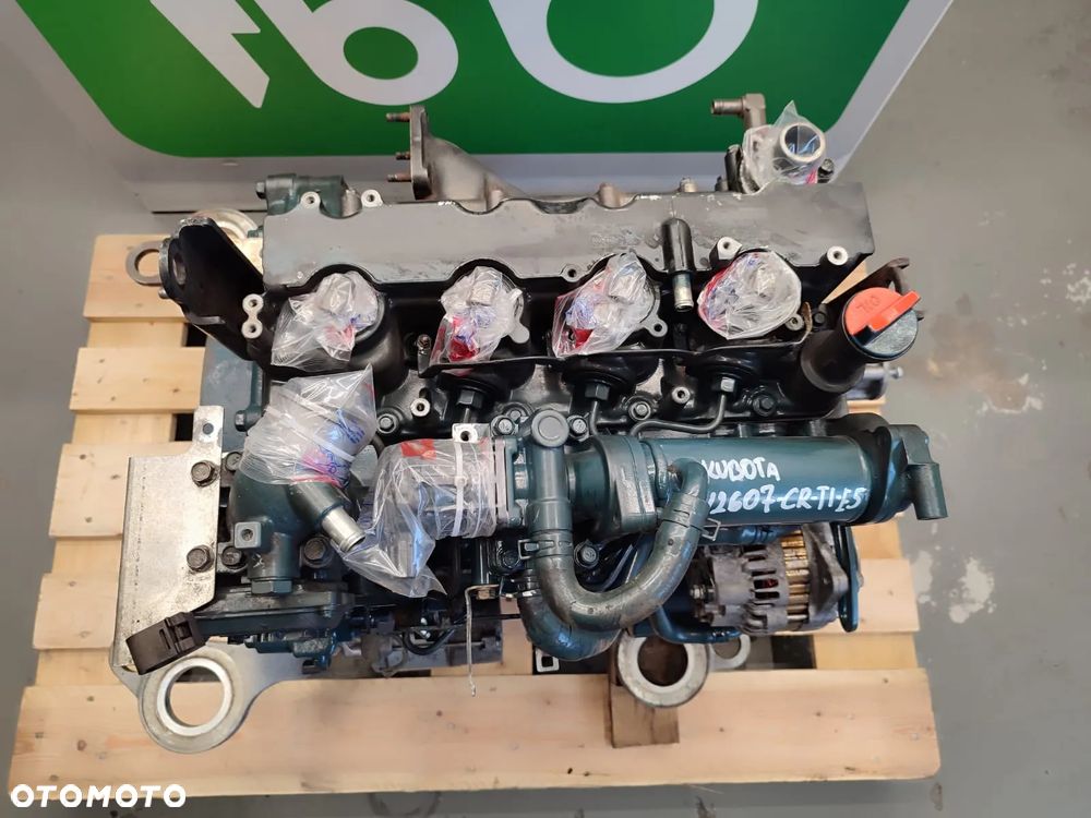 Kubota V2607-CR-TI-E5 silnik - 2