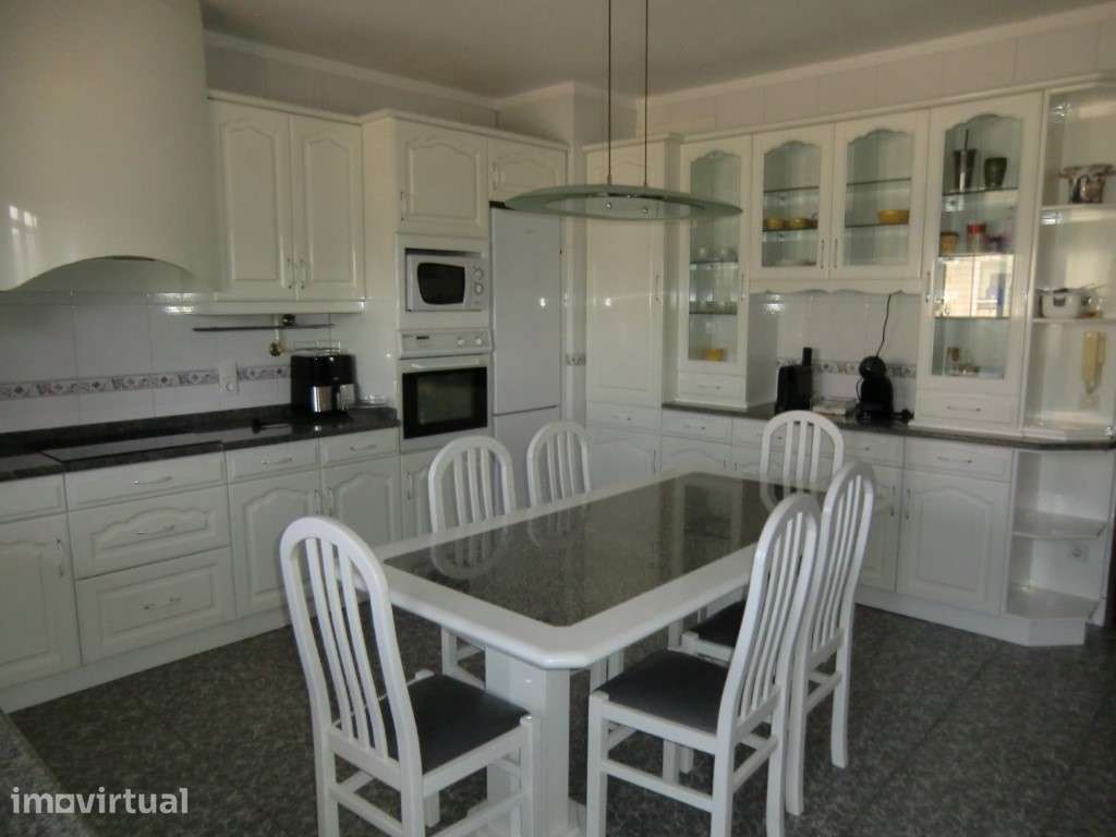 Apartamento T 3 São João Madeira - Grande imagem: 2/25