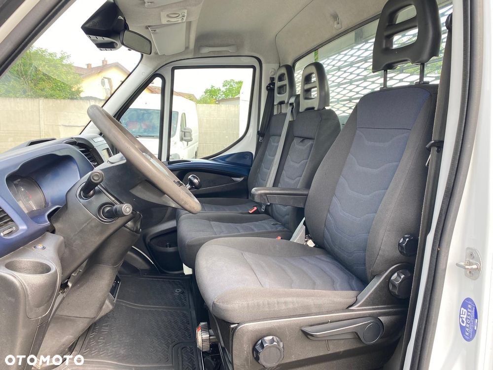 Iveco DAILY - 12