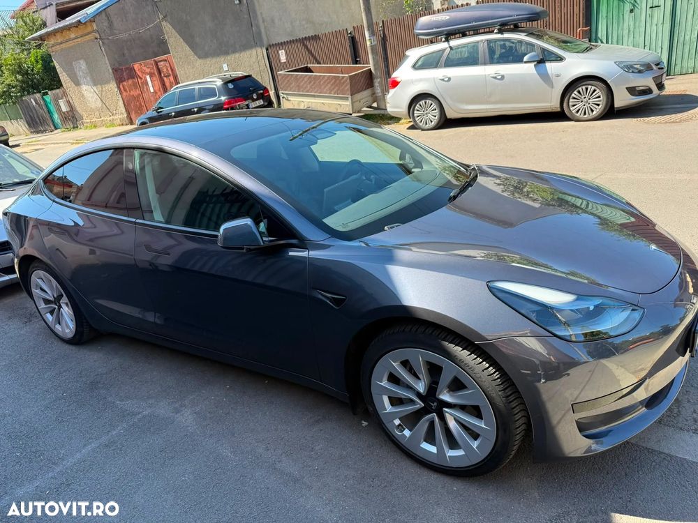 Tesla Model 3 Long Range RWD Premium - 4