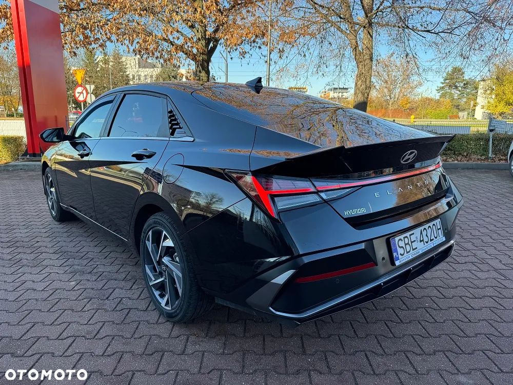 Hyundai Elantra 1.6 Smart - 5