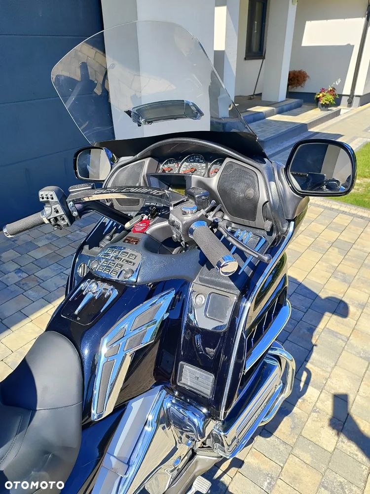 Honda GL - 8