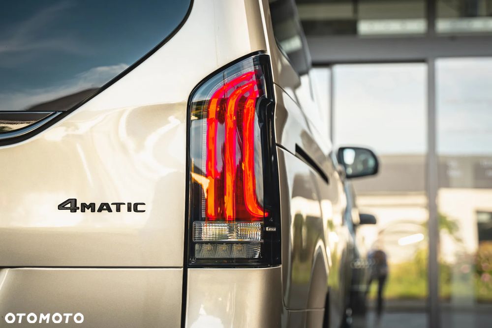 Mercedes-Benz Klasa V 300 d 4-Matic 9G-Tronic Exclusive (d³ugi) - 19