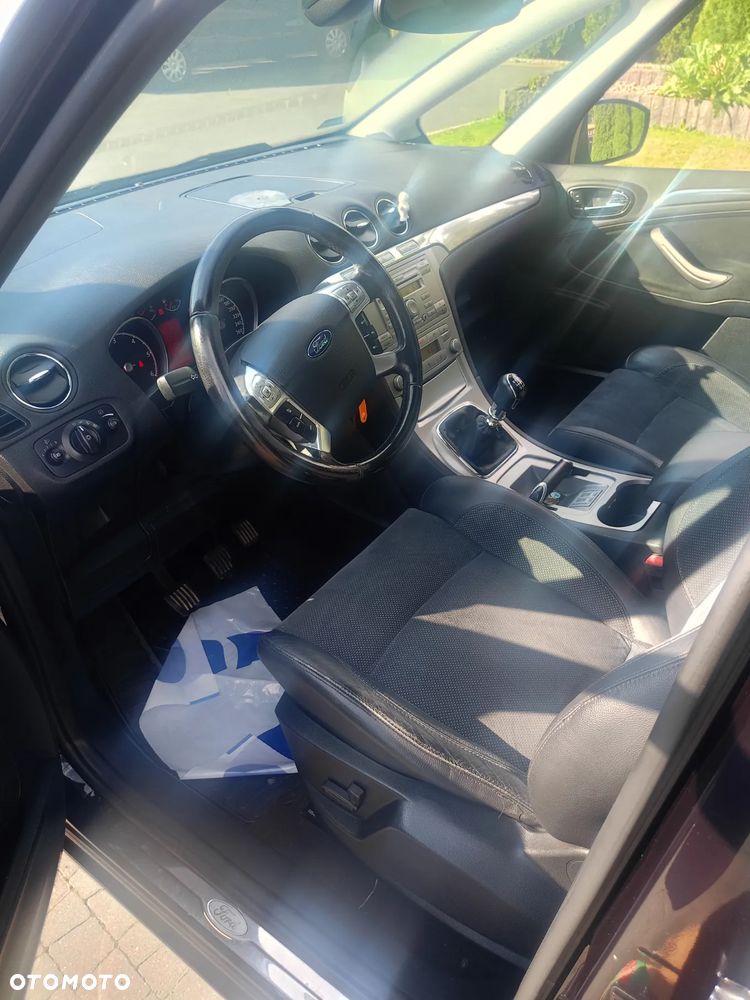 Ford S-Max - 10