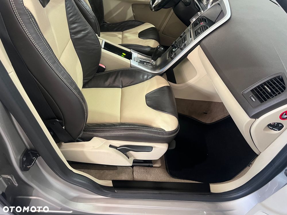 Volvo XC 60 D3 Ocean Race - 27