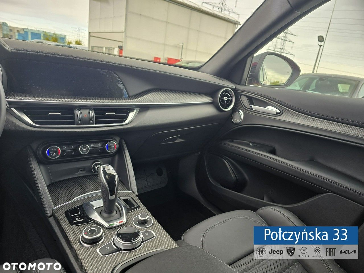 Alfa Romeo Stelvio - 32