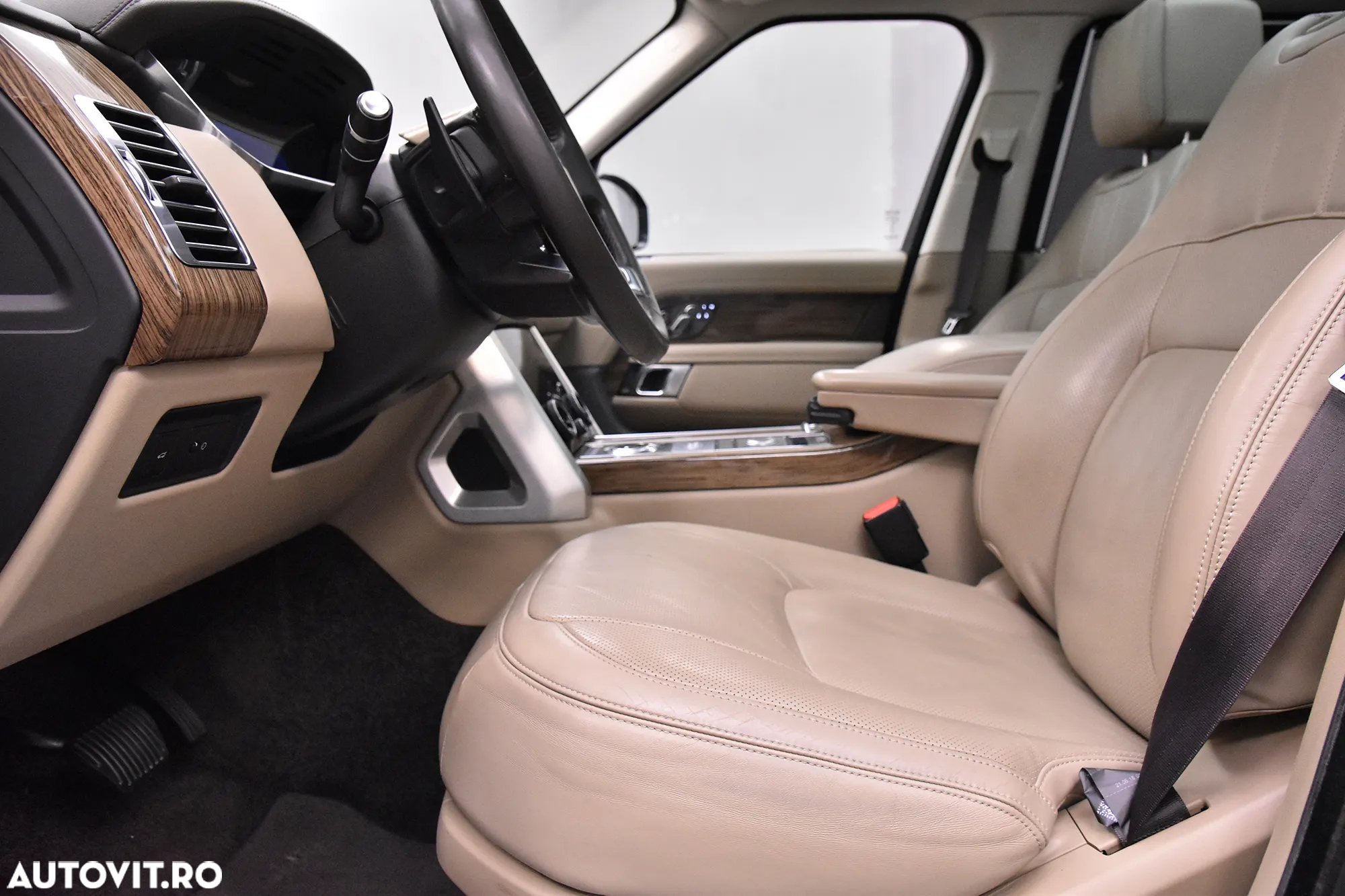 Land Rover Range Rover 3.0L SDV6 Vogue - 23