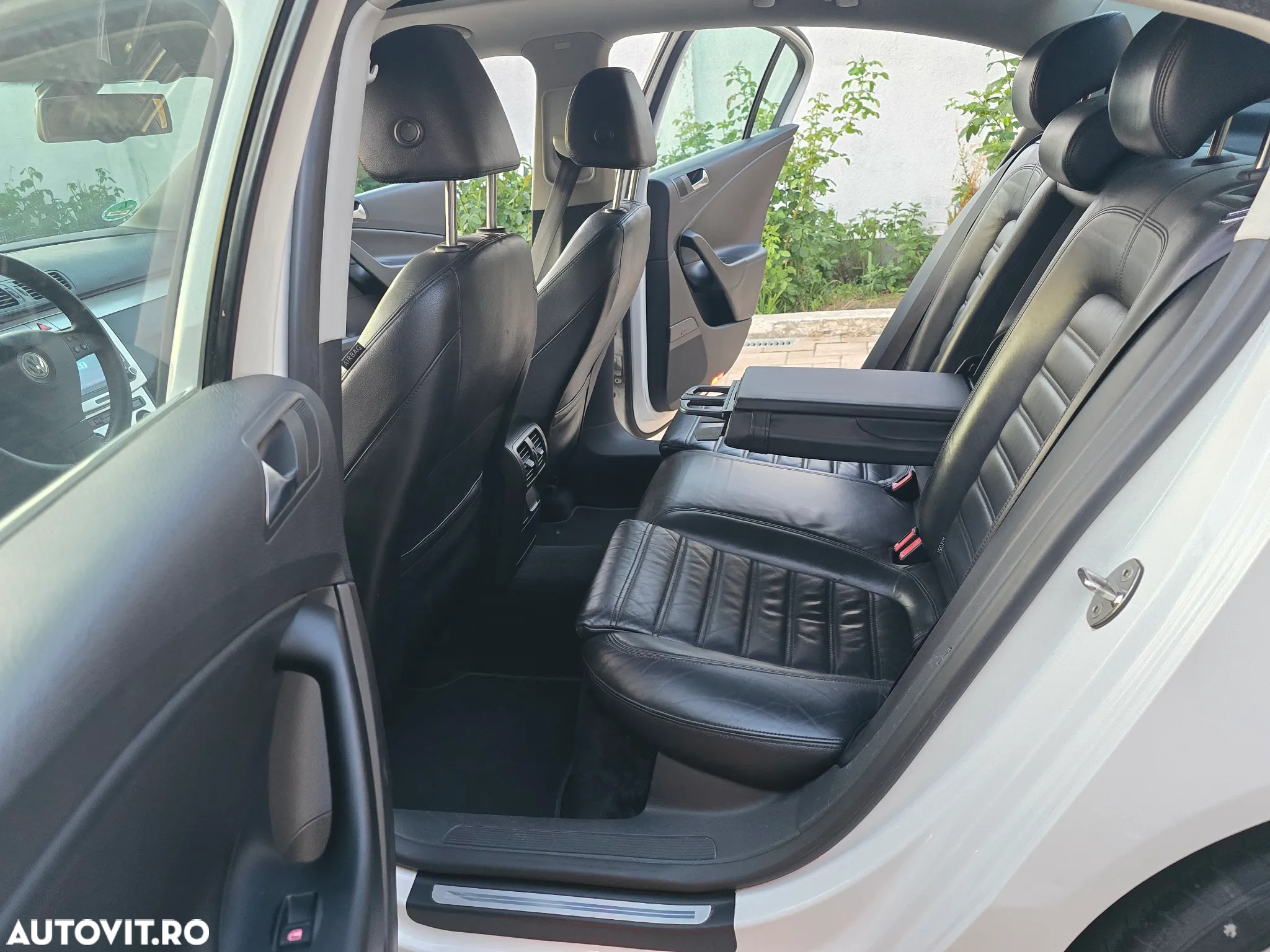 Volkswagen Passat - 14