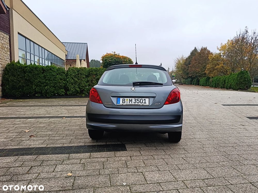 Peugeot 207 2009 photo 4