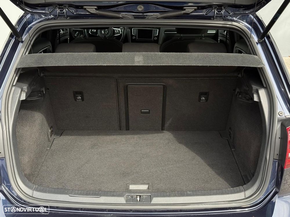 VW Golf 2.0 TDi GTD DSG - 27