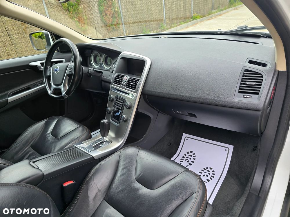 Volvo XC 60 D3 Momentum - 23