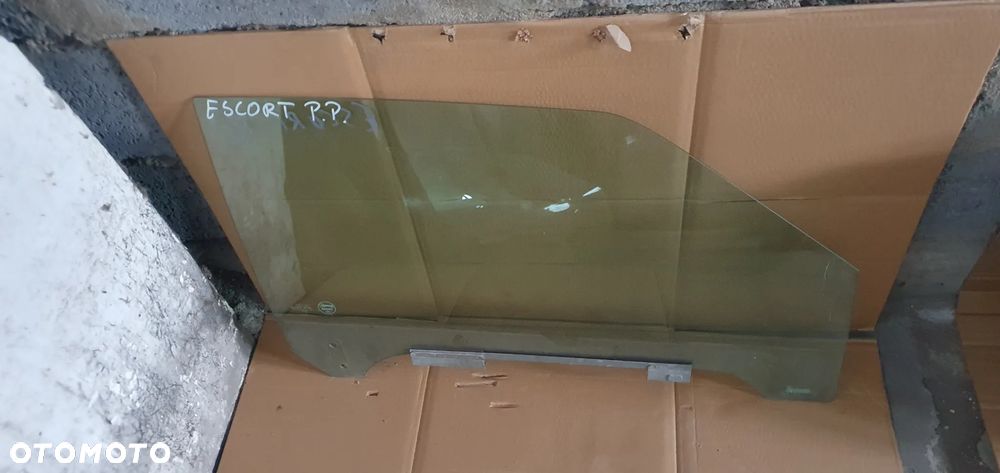 Szyba prawy przód przednia prawa Ford Escort MK7 Cabrio AS2 96r - 2