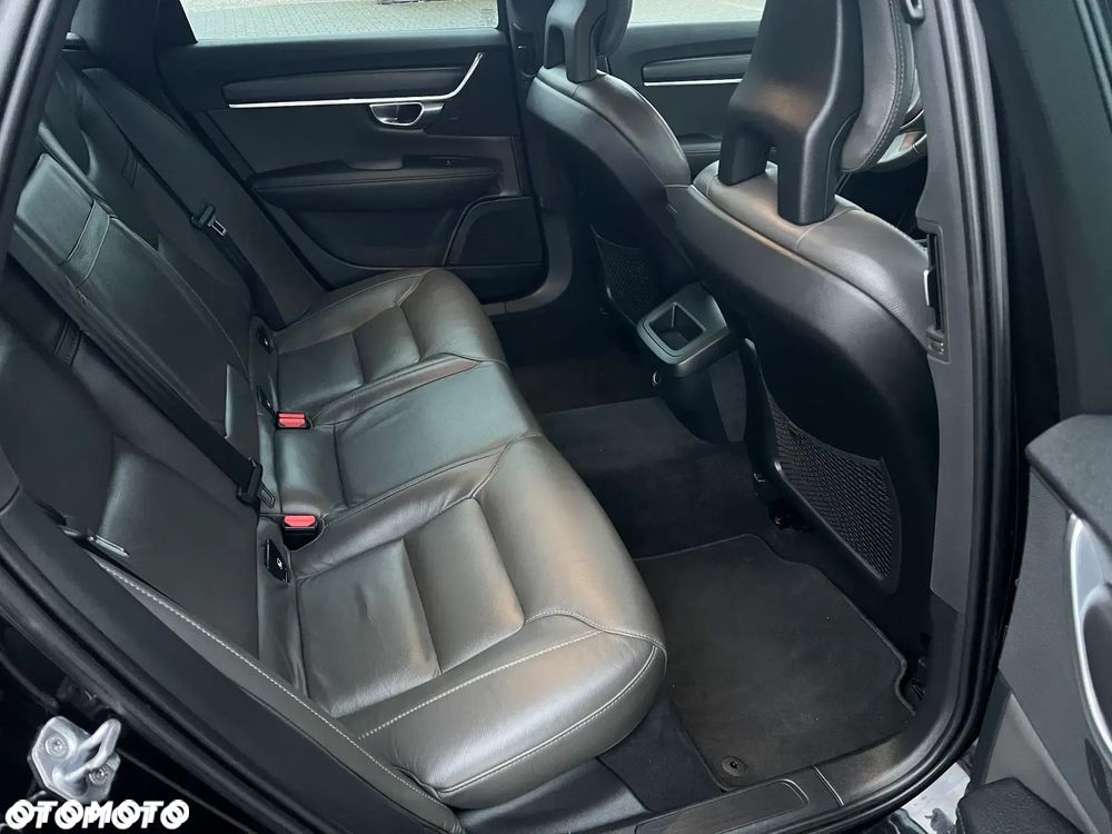 Volvo V90 - 21