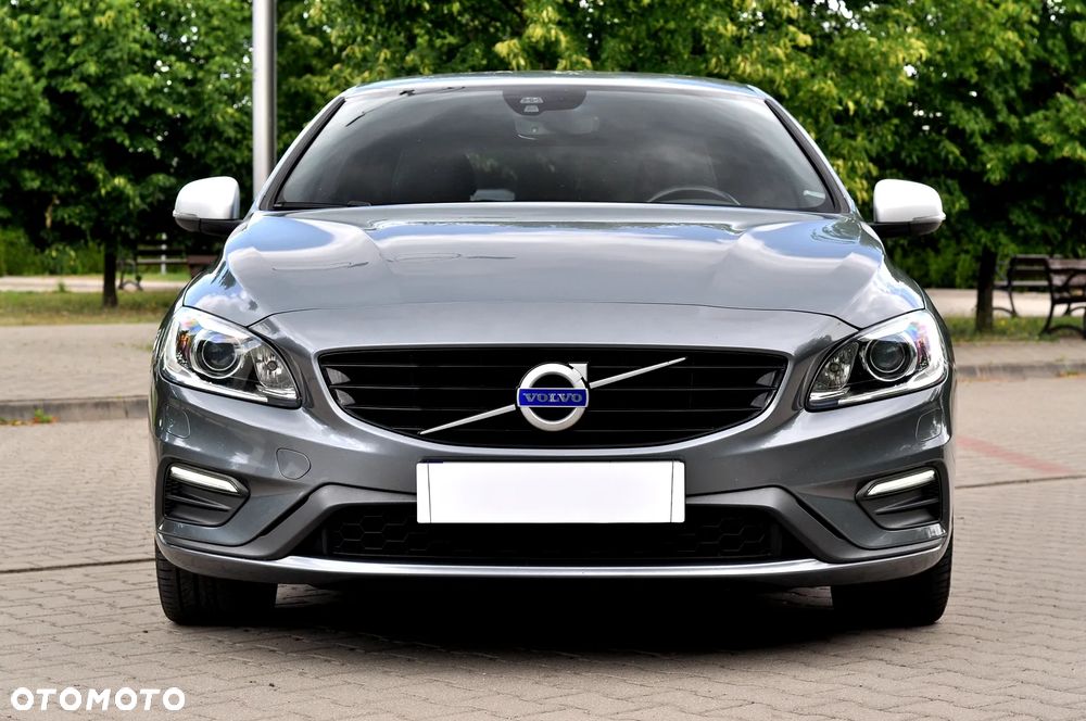Volvo V60 D4 Geartronic R-Design - 6