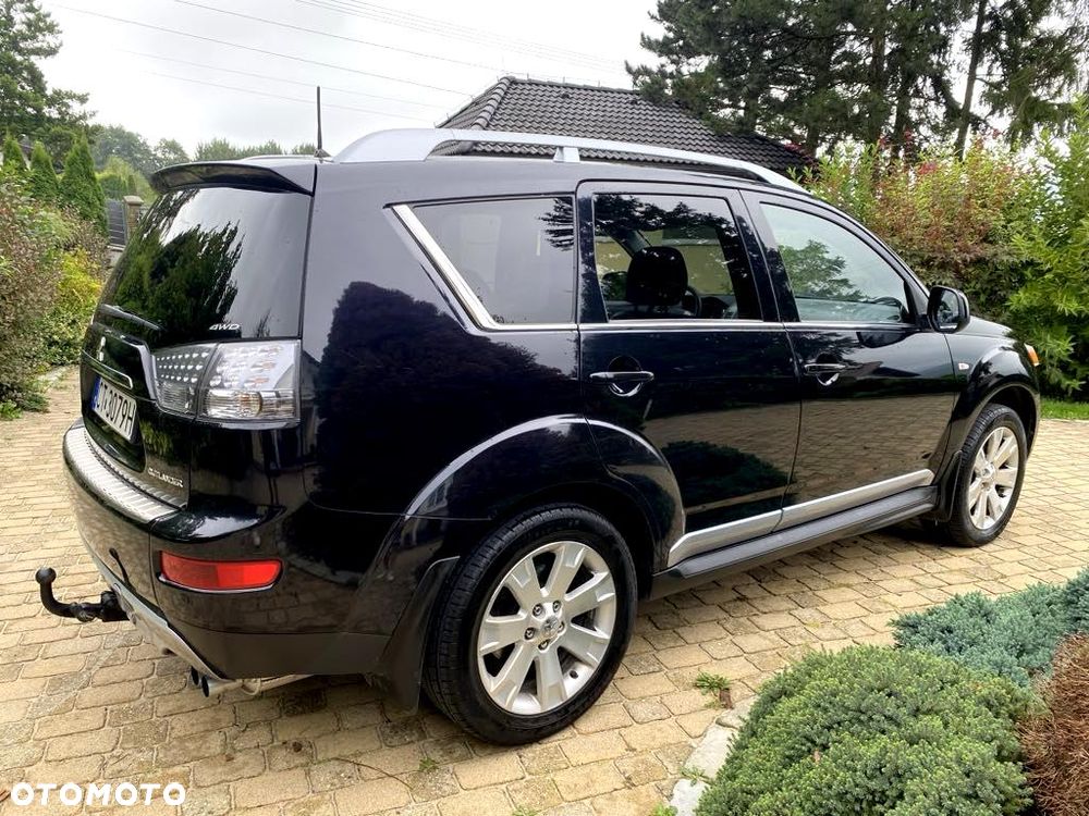 Mitsubishi Outlander 2.0 DID Instyle NAVI - 15