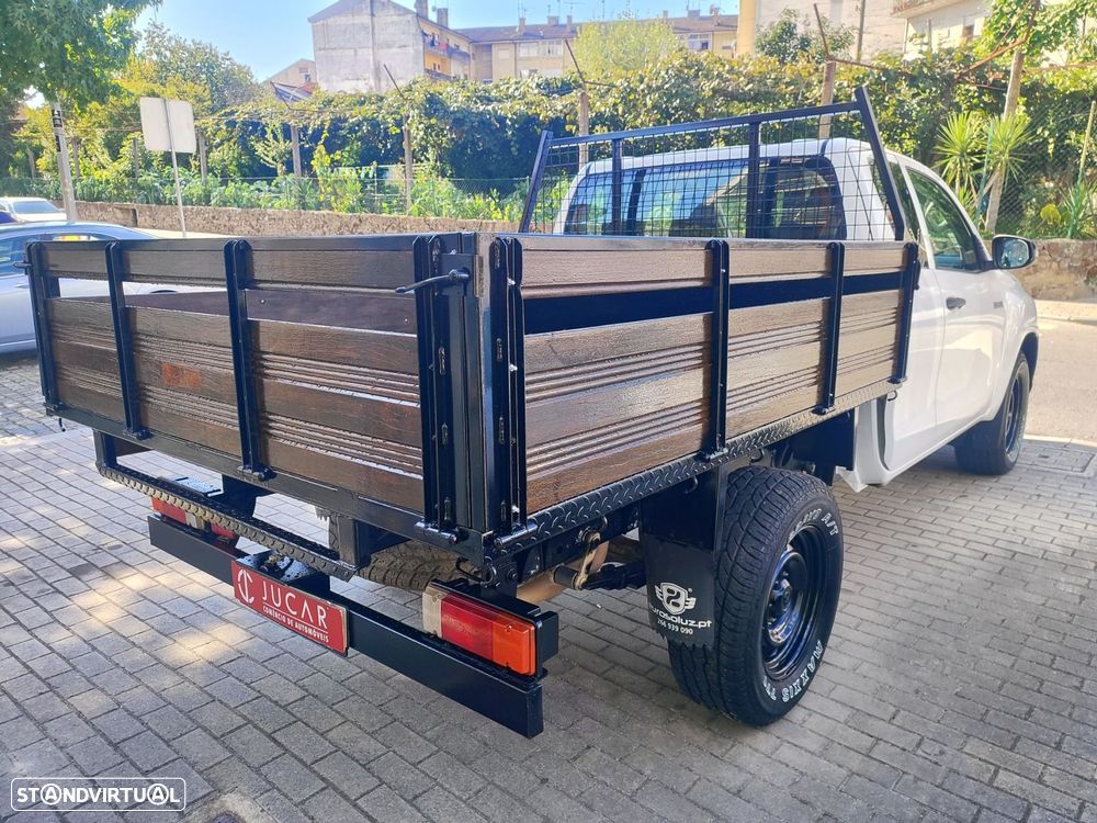 Toyota Hilux - 6