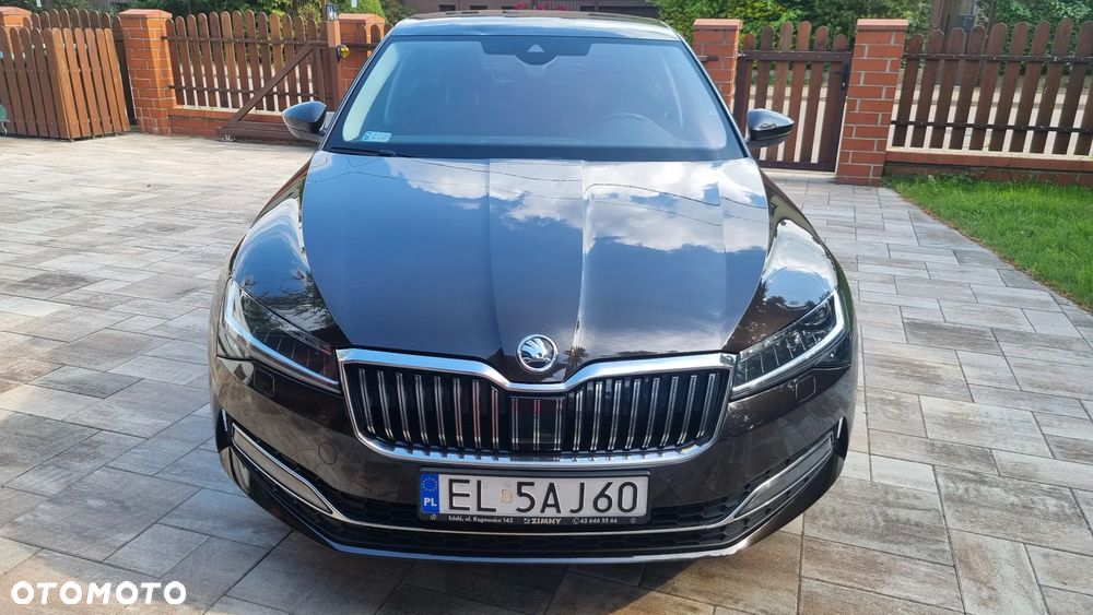 Skoda Superb 2.0 TDI SCR Style DSG - 2