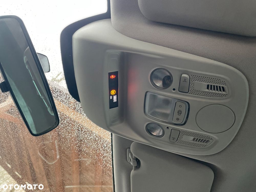 Citroën C4 HDi 110 Exclusive - 24