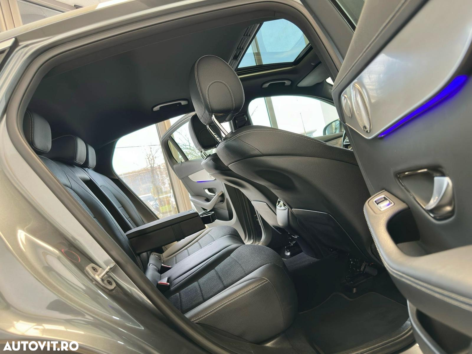 Mercedes-Benz GLC Coupe 300 de 4MATIC - 12