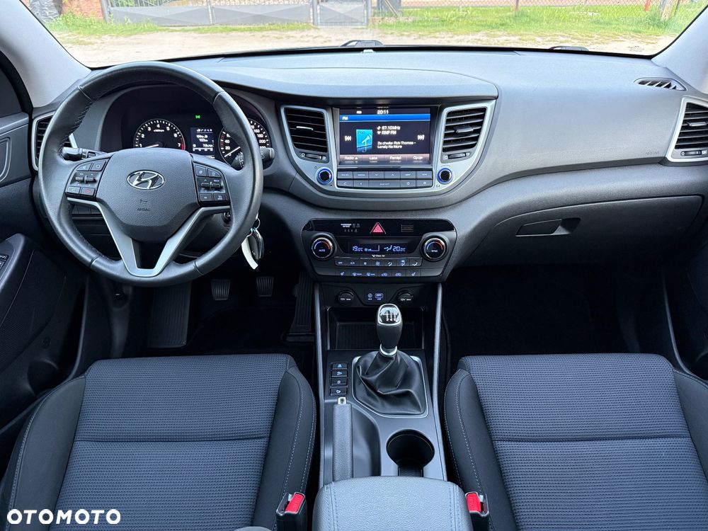 Hyundai Tucson blue 1.6 GDi 2WD Navi - 12