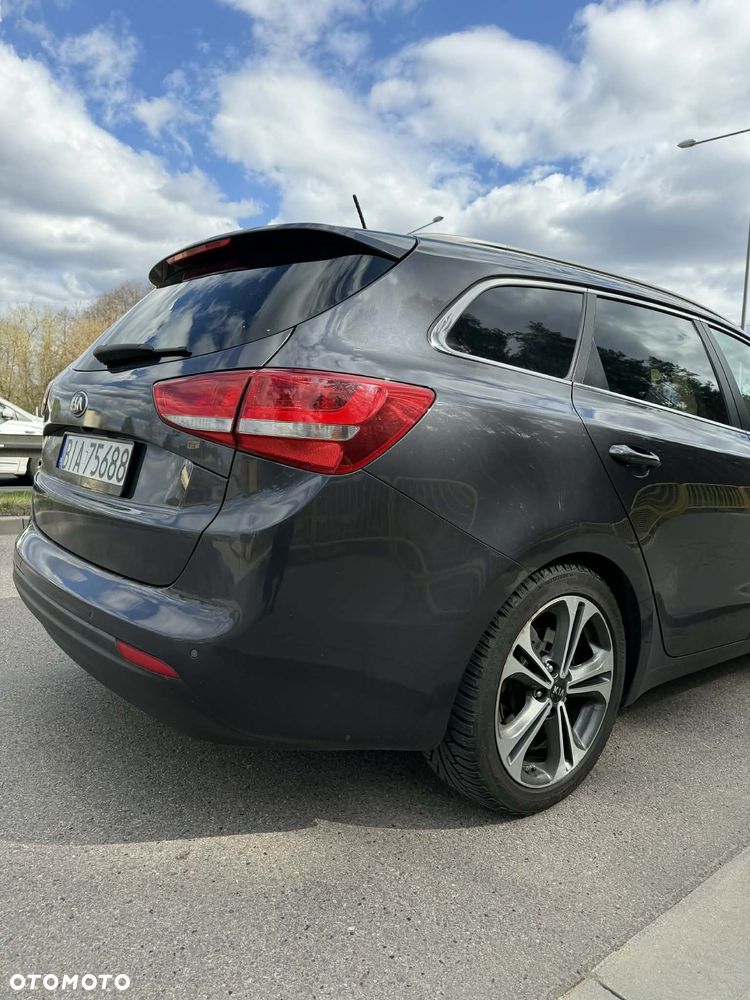 Kia Ceed 1.6 CRDi 136 ISG Platinum Edition - 10