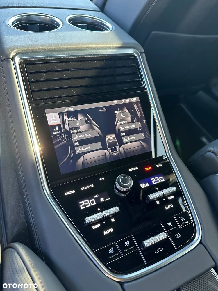 Porsche Panamera Turbo S Executive - 19