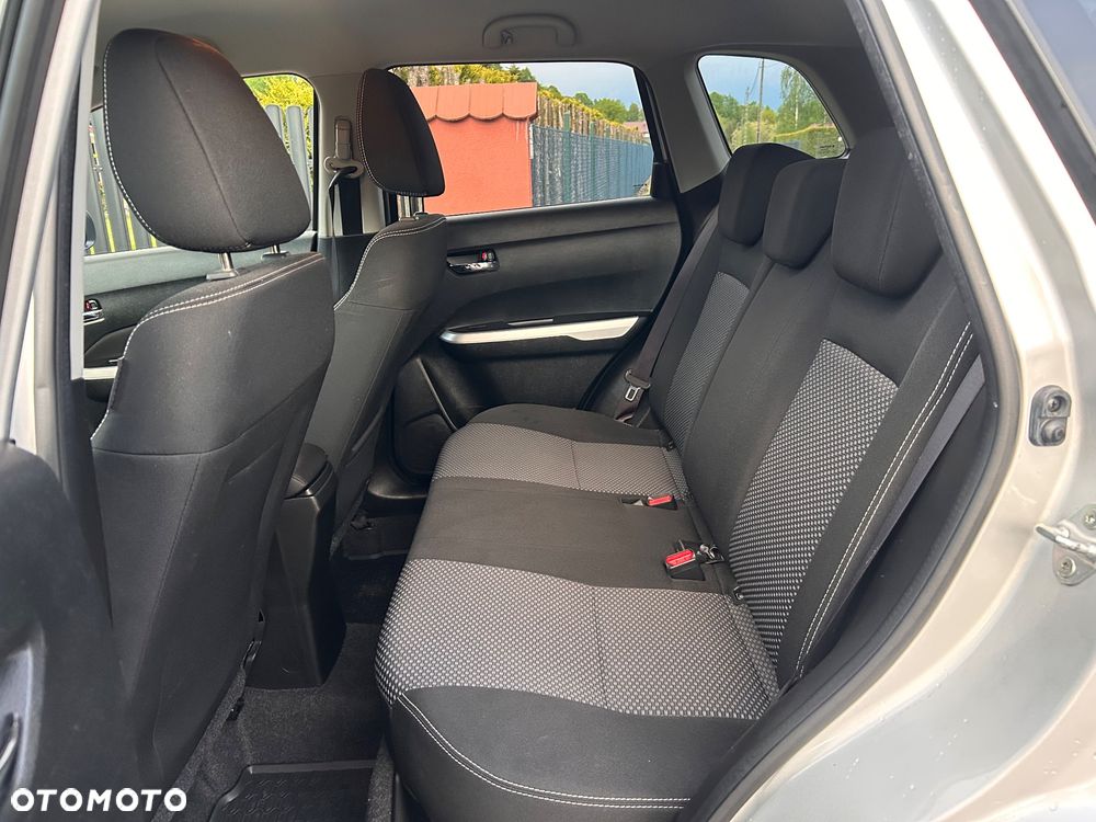 Suzuki Vitara 1.6 Comfort 2WD - 10