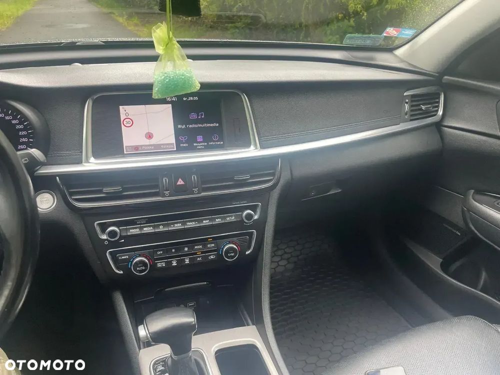Kia Optima - 24