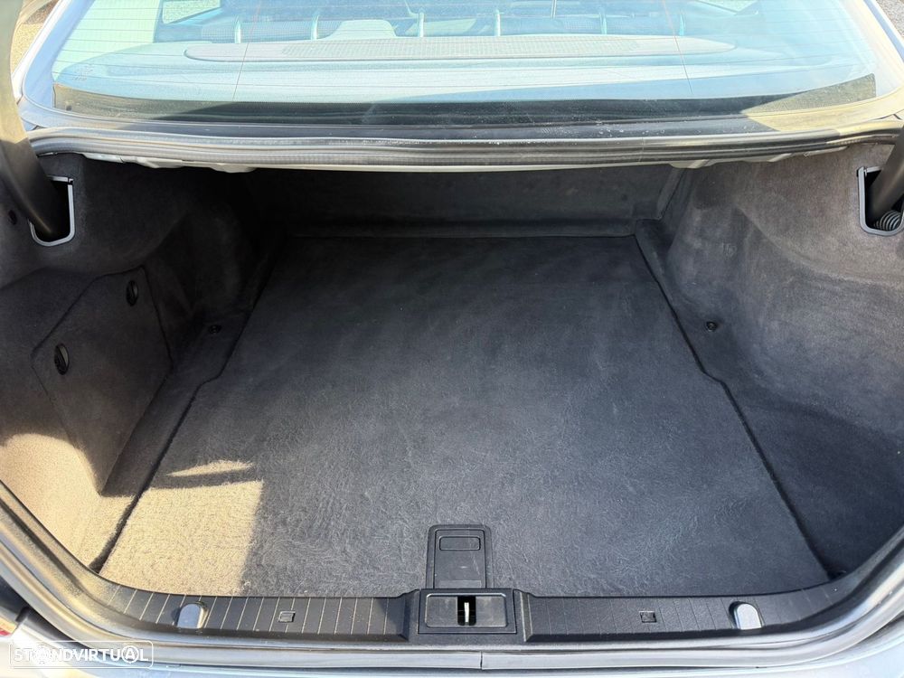 Mercedes-Benz E 220 CDI Avantgarde - 16