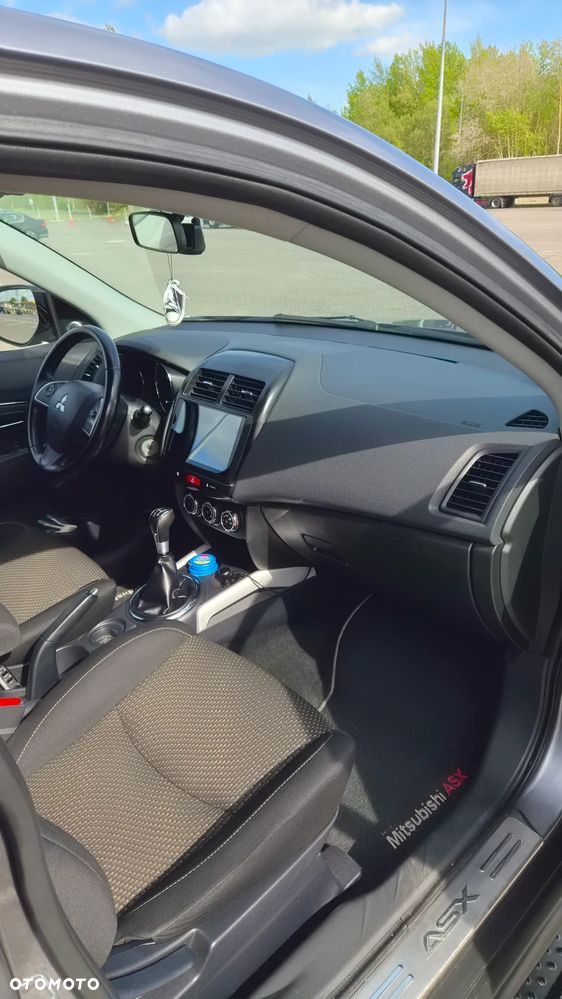Mitsubishi ASX - 15