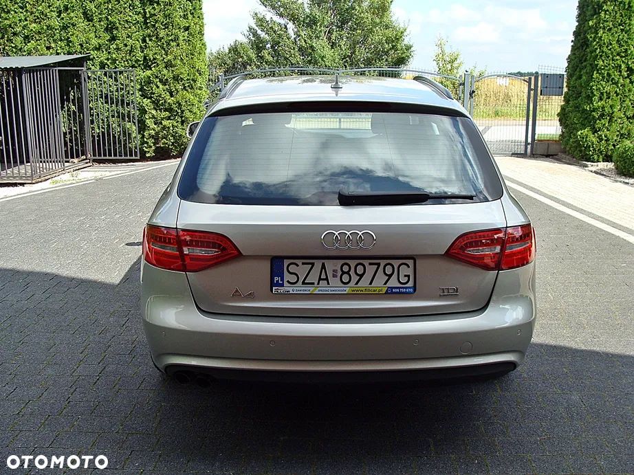 Audi A4 Avant 2.0 TDI DPF quattro S tronic Ambiente - 6