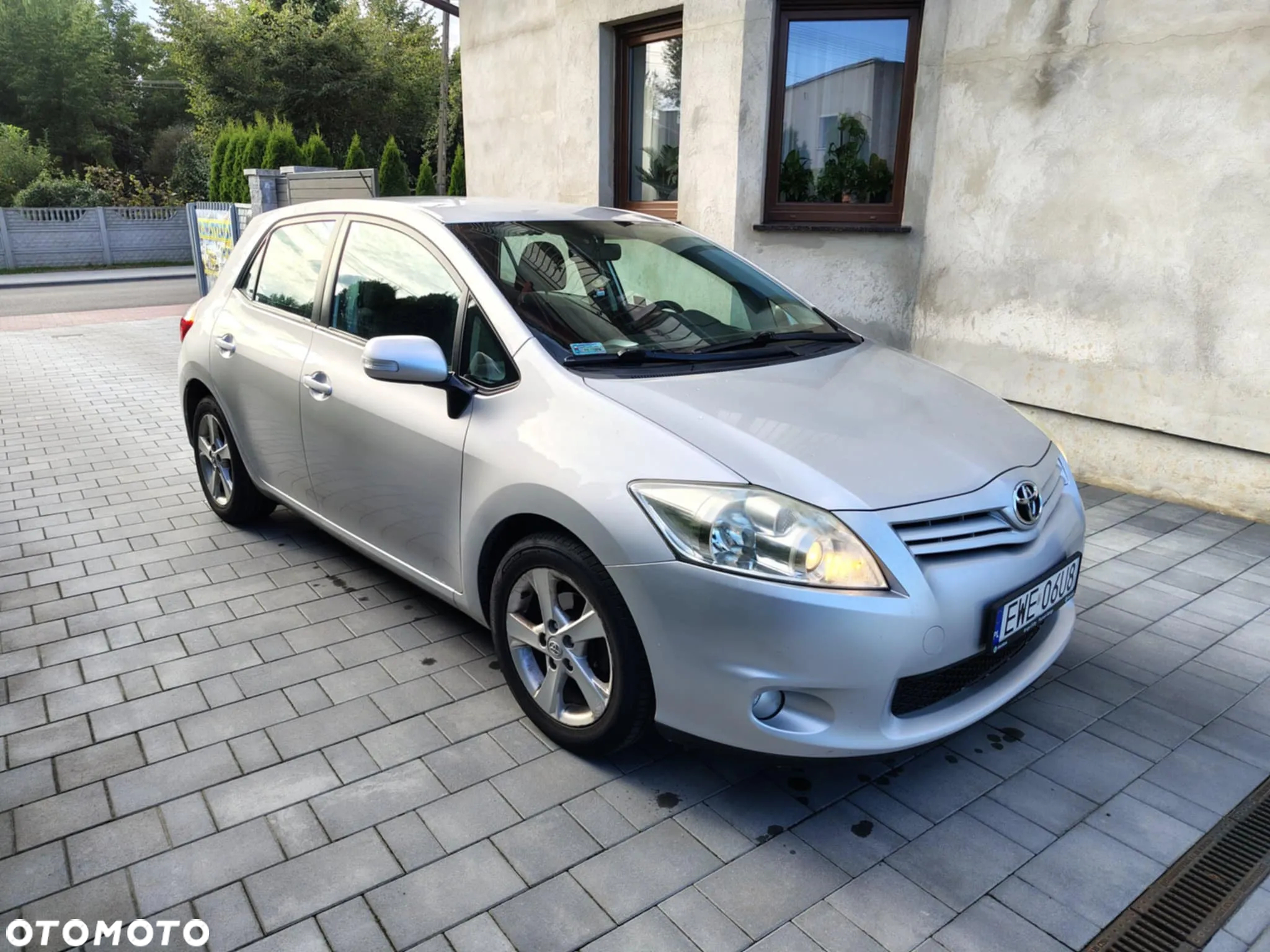 Toyota Auris 1.6 Premium - 3