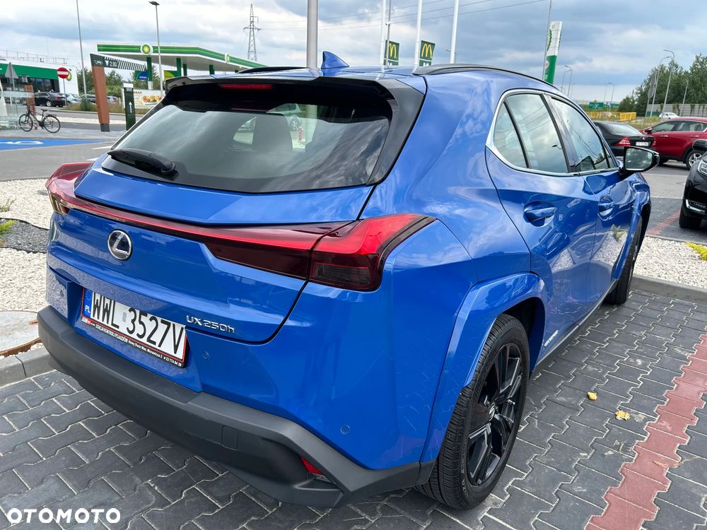 Lexus UX 250h Elegance AWD - 3