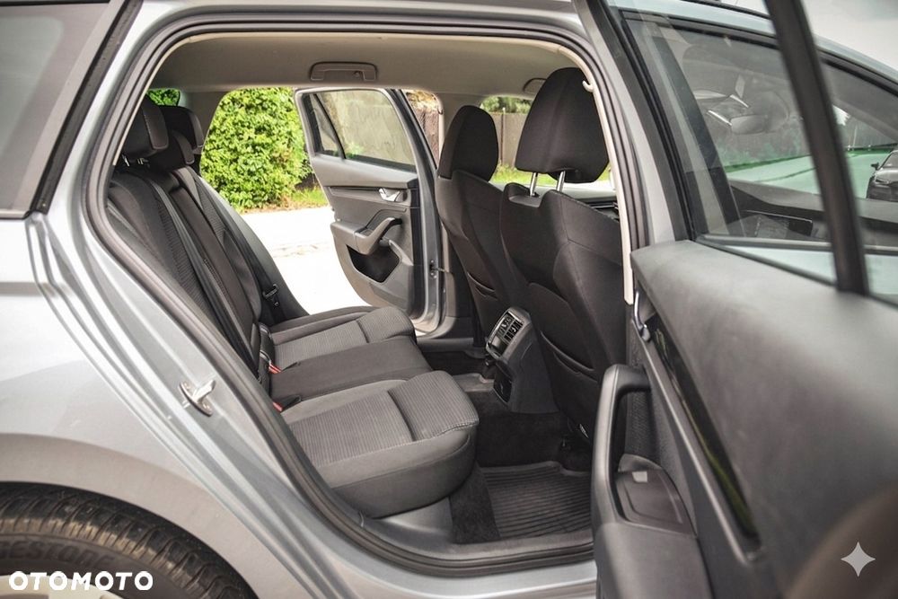 Skoda Octavia 2.0 TDI Ambition - 11