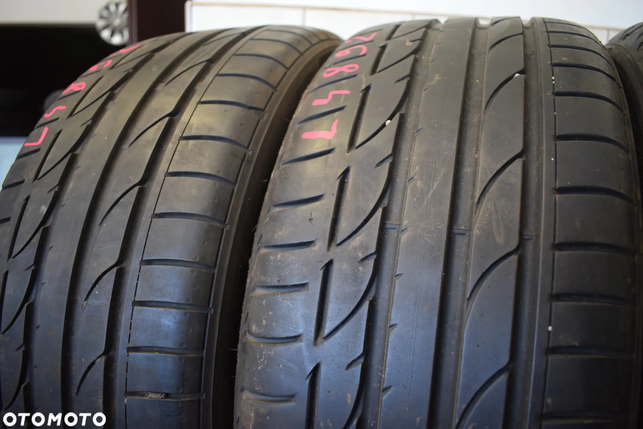 R19 225/40 Bridgestone Potenza S001 Cena za komplet - 2