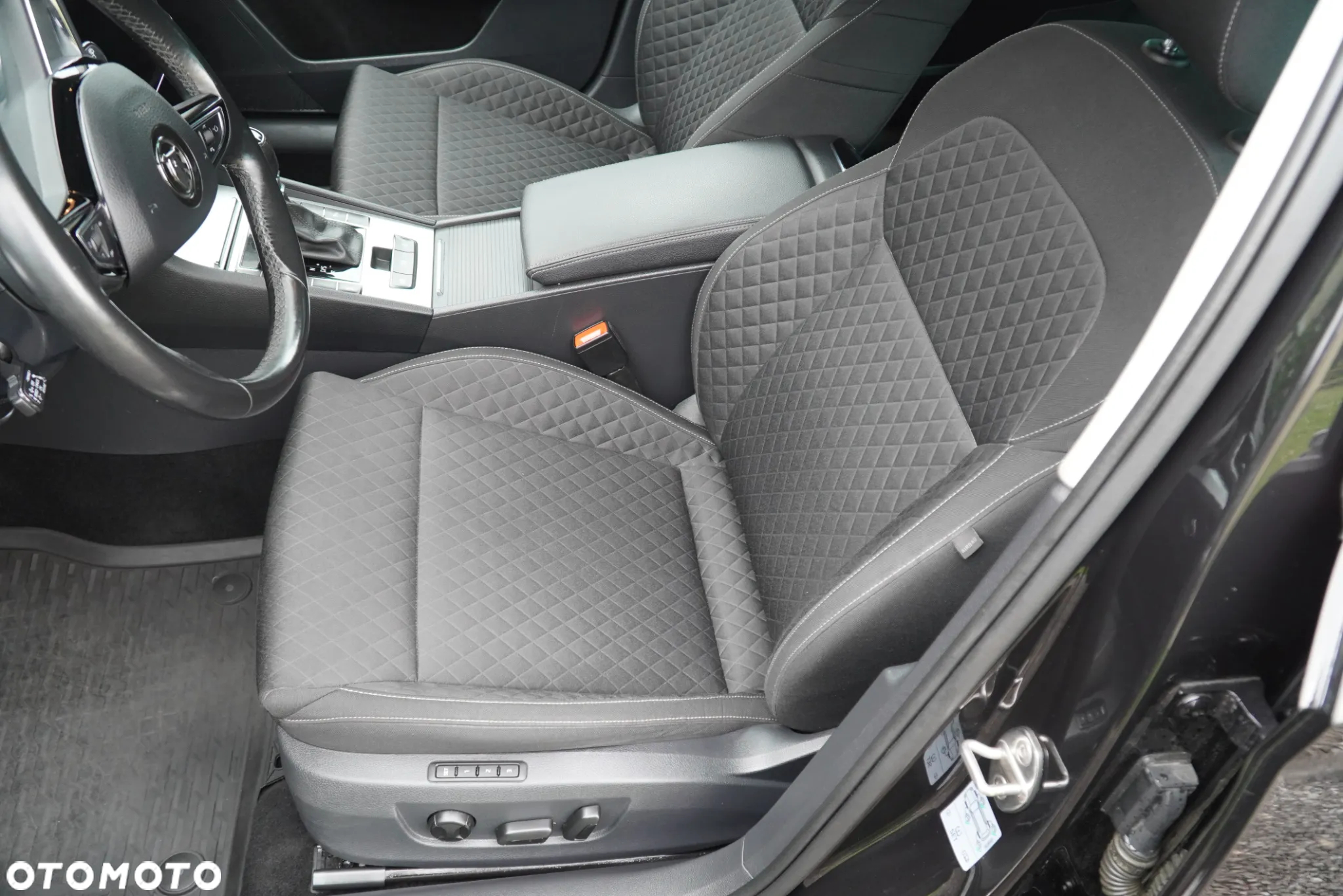 Skoda Superb 1.6 TDI DSG Style - 3