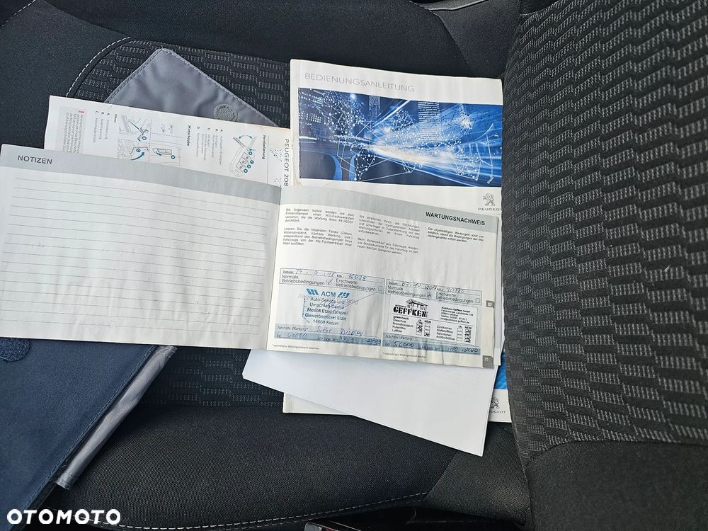 Peugeot 208 PureTech 82 Urban Move - 34