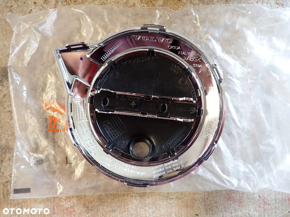 Emblemat Volvo XC 60 XC 90 II LIFT - 2