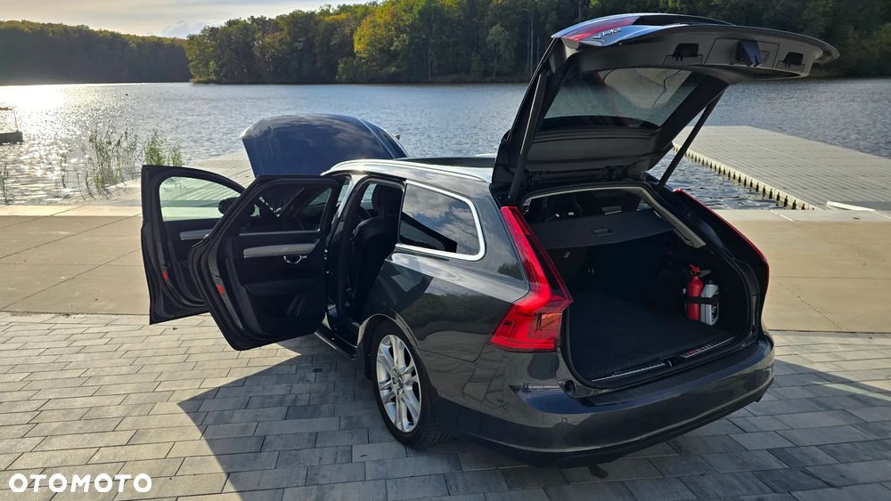 Volvo V90 - 16