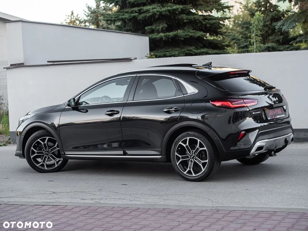 Kia XCeed - 10