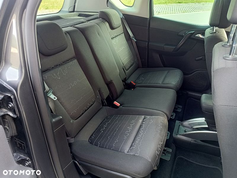Opel Meriva - 13