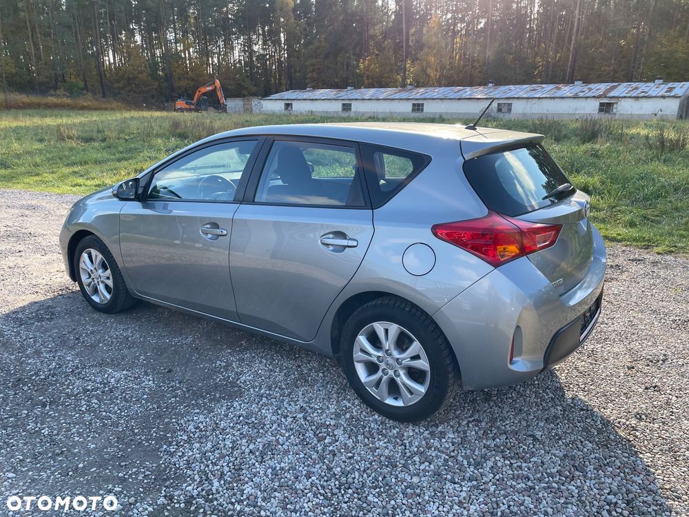 Toyota Auris - 9